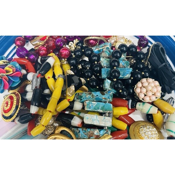 pending deletion unavail - Picture 2 of 8